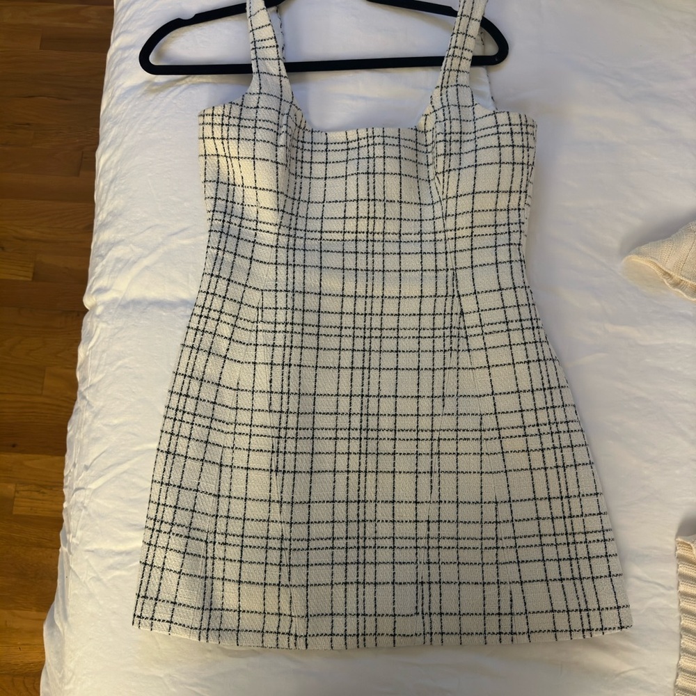 The Beth Mini Dress, Square Neckline With The Back Zipper Ensures A Seamless Fit View 6